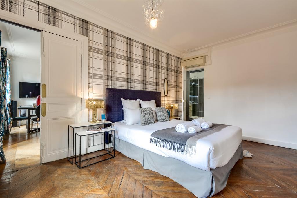 Di 95 M² Con 3 * Parigi